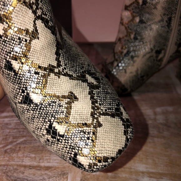 Chinese Laundry Snake Print Booties - Picture 3 of 9
